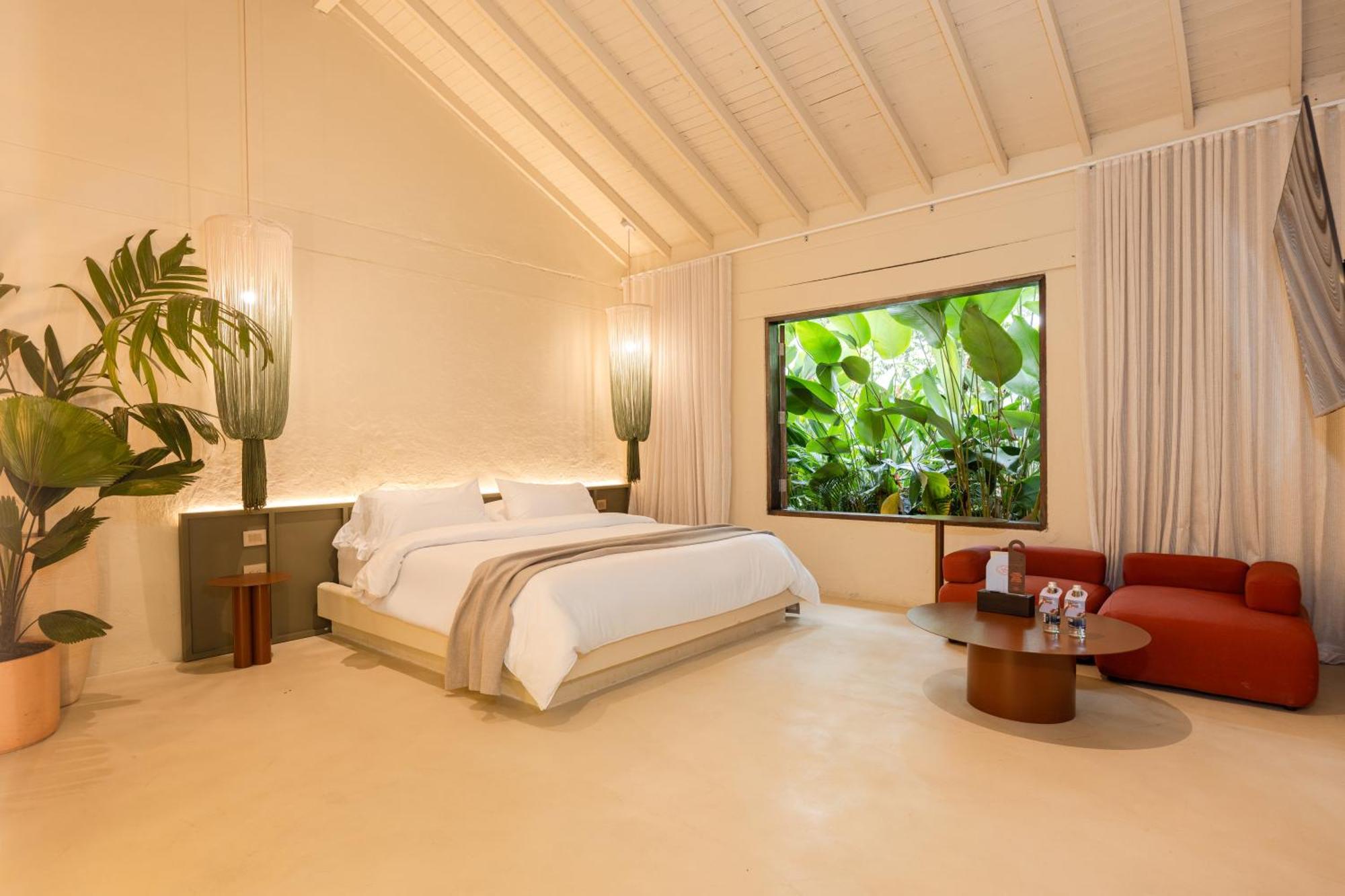 Arde La Selva Hotel