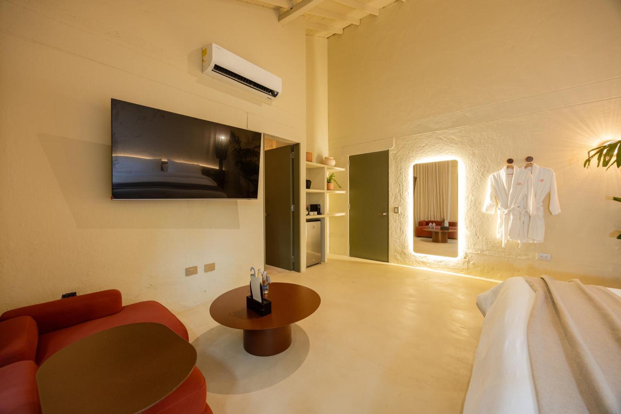 Arde La Selva Hotel 5*