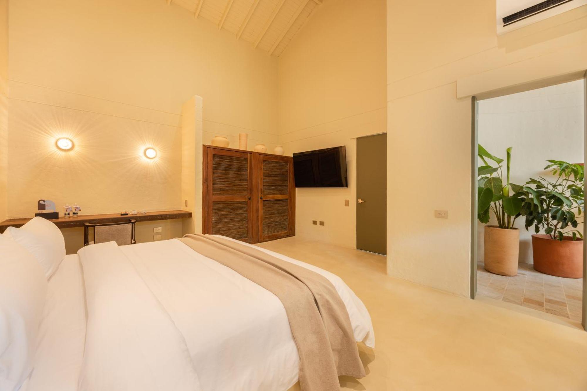 Arde La Selva Hotel